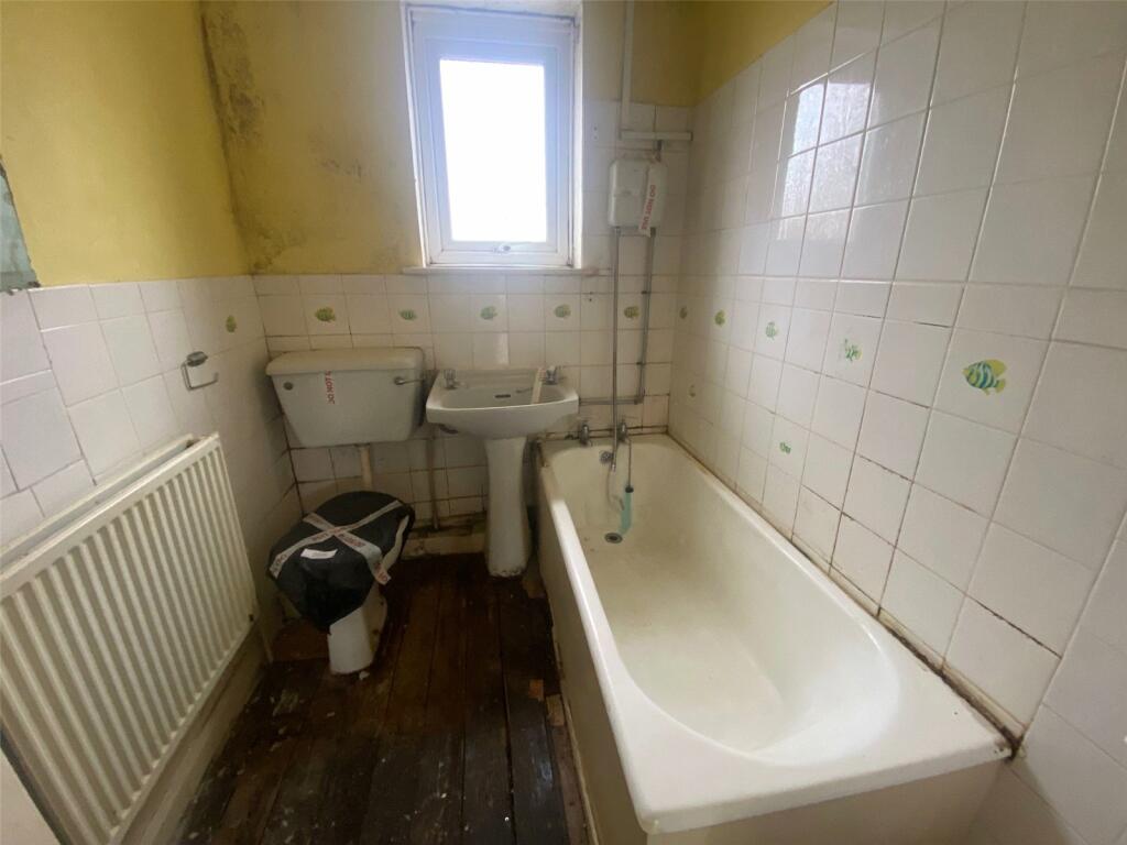 Additional image 10 of Hartington Terrace, Bradford, West Yorkshire, BD7