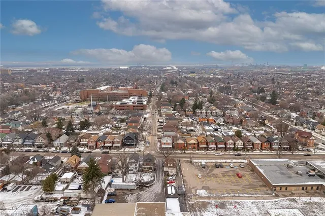 Additional image 25 of 356 Cumberland Ave