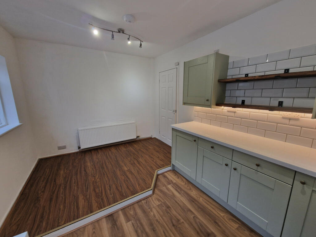 Additional image 10 of Highlands Grove, Bradford, West Yorkshire, BD7