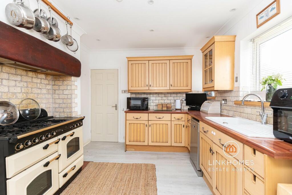 Additional image 4 of Pottery Road, Poole, BH14