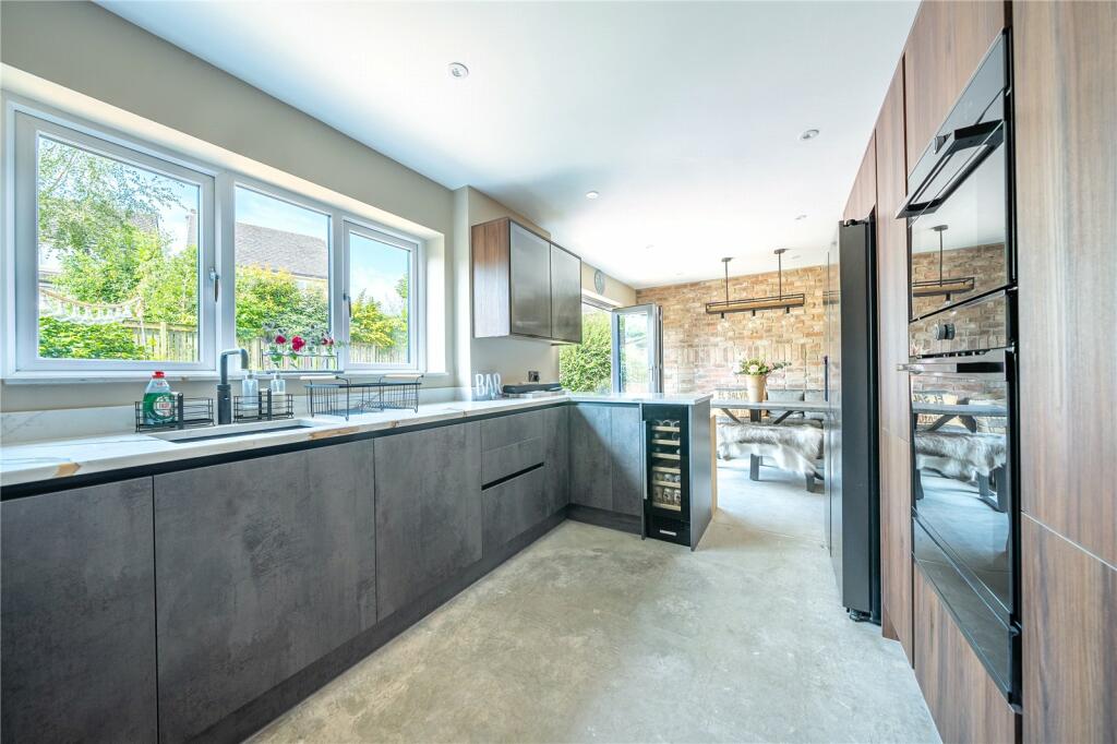 Additional image 16 of Outlands Rise, Apperley Bridge, Bradford, West Yorkshire