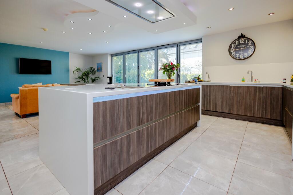 Additional image 14 of Canford Cliffs Avenue, , Bournemouth