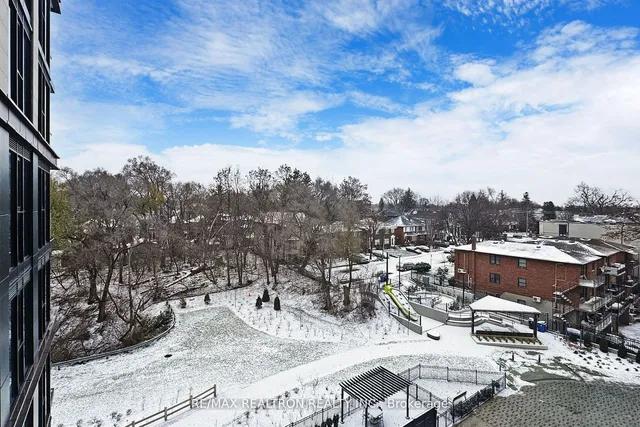 Additional image 17 of 250 Lawrence Ave Unit 501