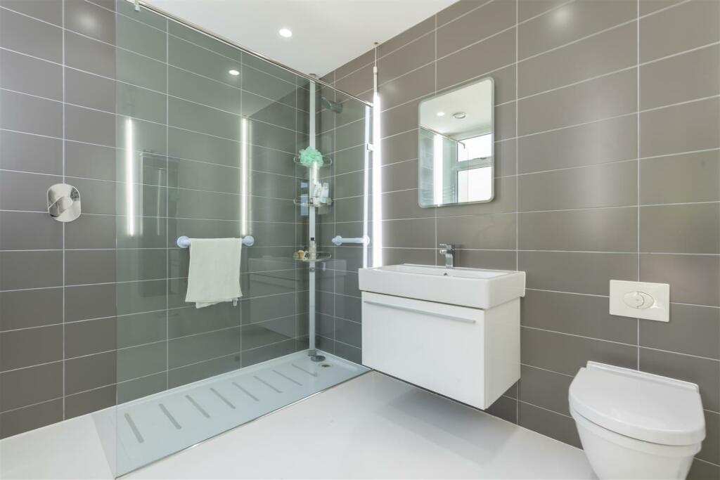 Additional image 20 of Whitecliff Road, Whitecliff