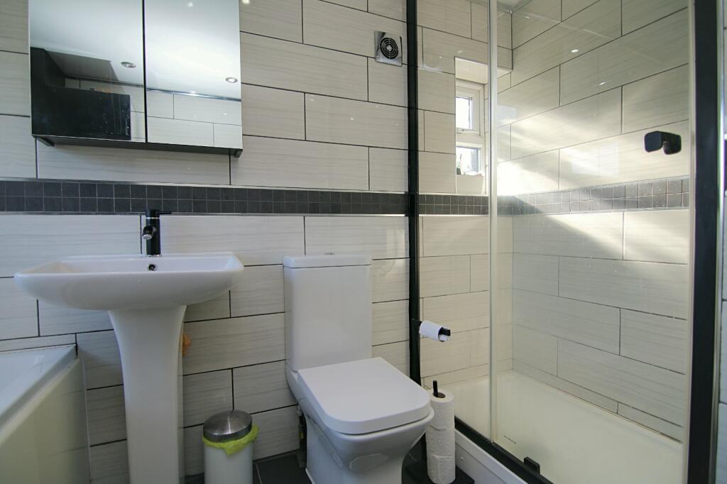 Additional image 16 of Dean Close, Bradford, BD8