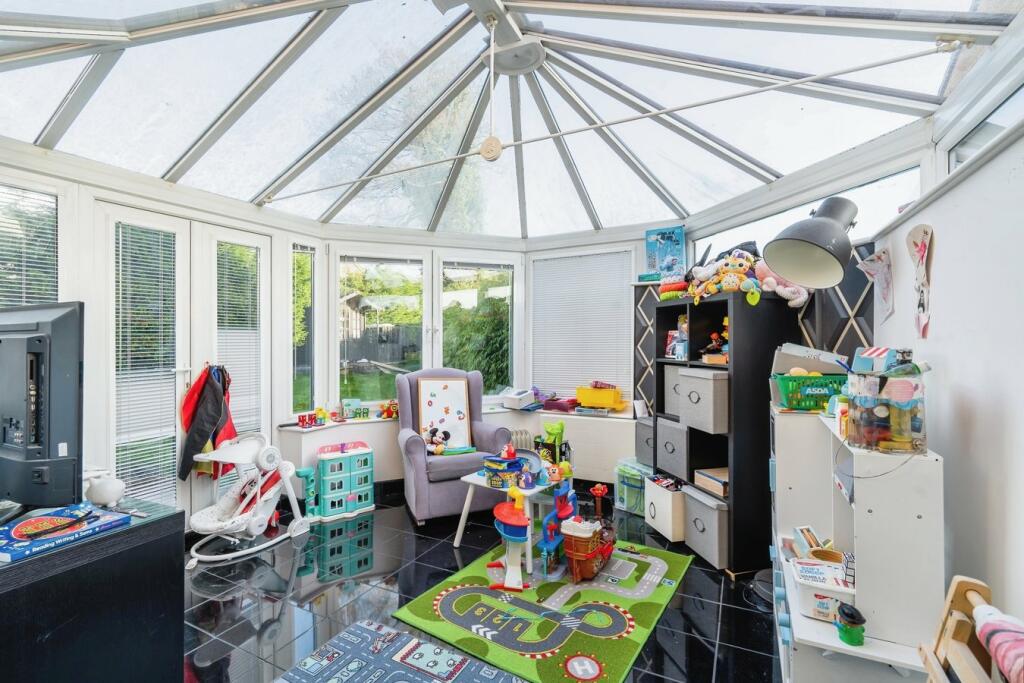 Additional image 9 of Clydesdale Drive, Bradford, BD6