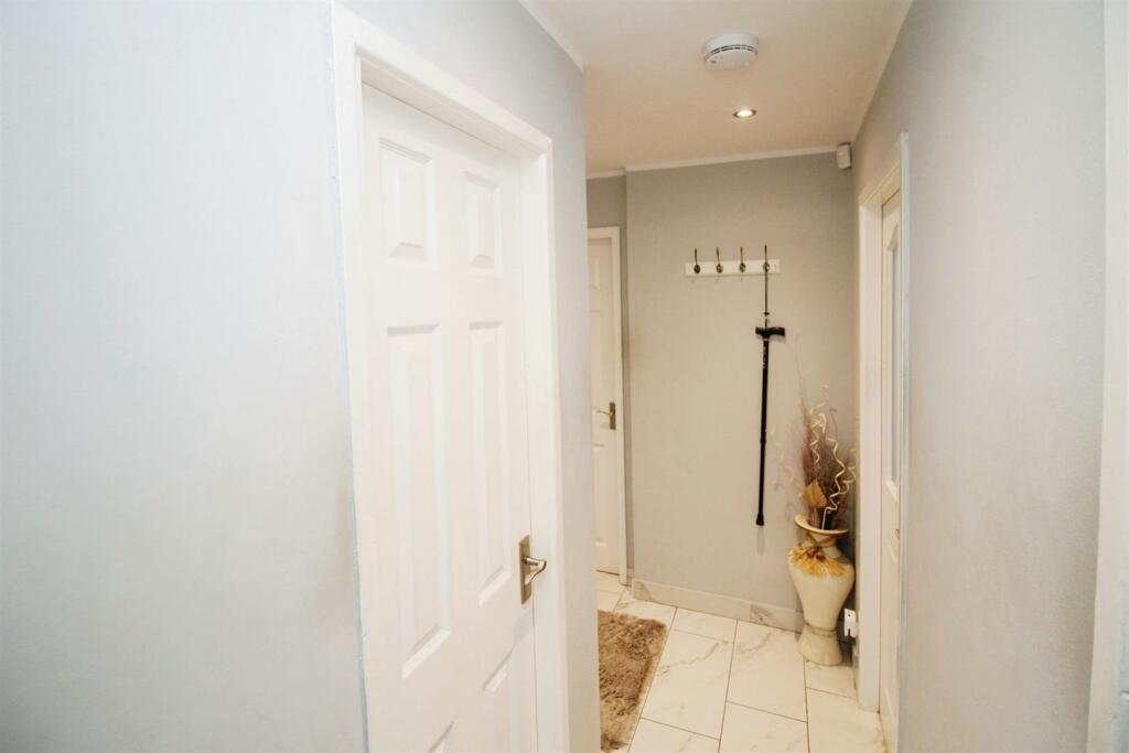 Additional image 3 of Lichfield Mount, Bradford, BD2 1NX