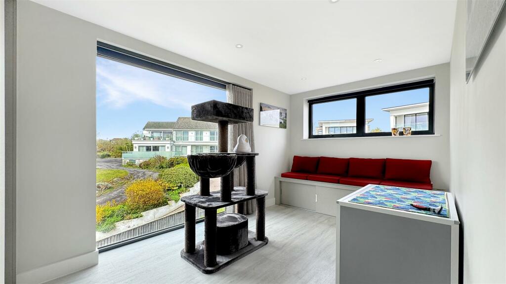 Additional image 22 of Whitecliff Road, Whitecliff