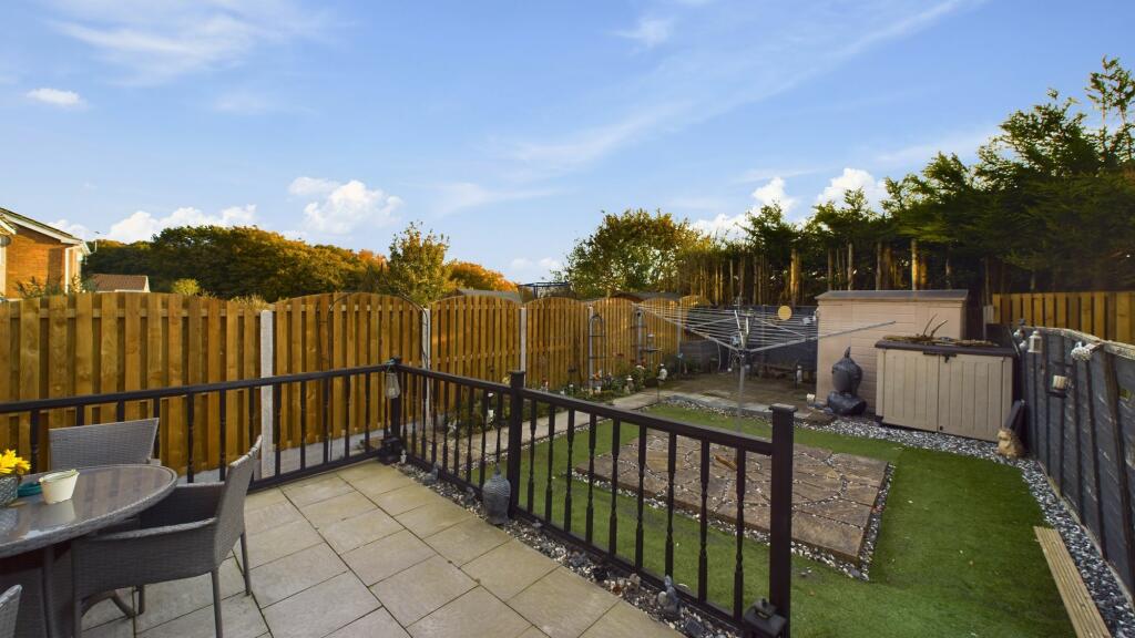 Additional image 13 of Ullswater Drive, Bradford, BD6