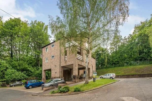 Additional image 9 of Frizley Gardens, Bradford