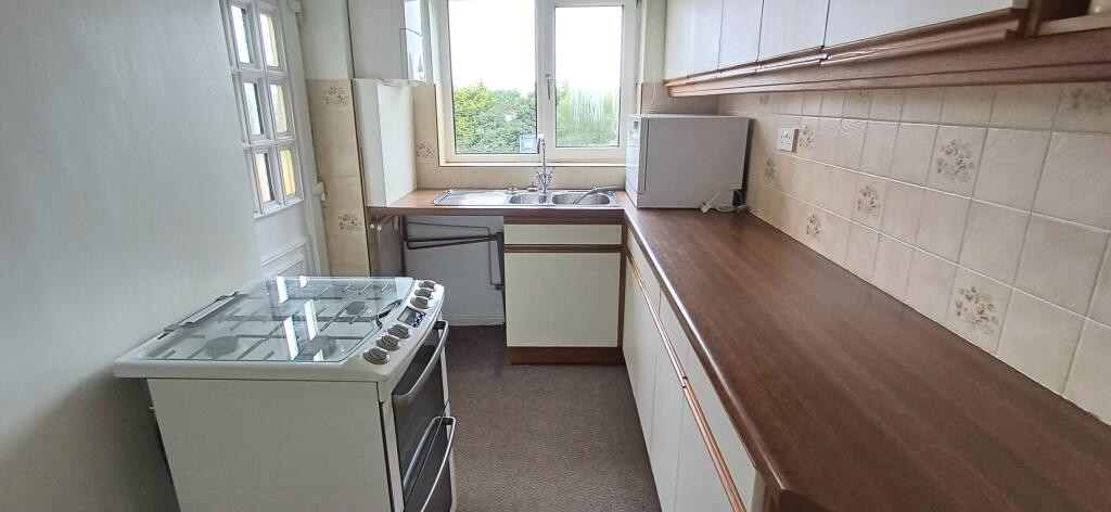 Additional image 6 of Hollingwood Mount, Bradford, BD7