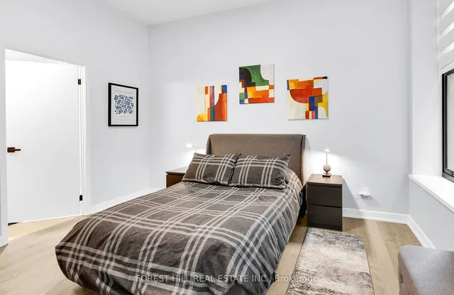Additional image 29 of 22 Lombard St Unit 203