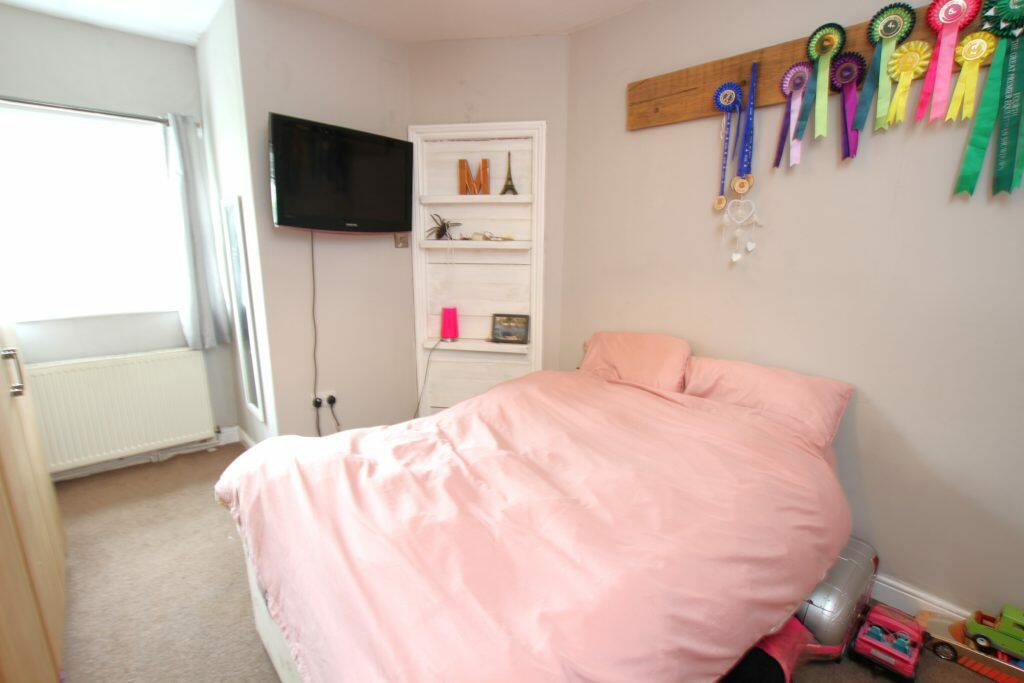 Additional image 12 of 3 Bedroom House for Sale – 61 Gilstead Lane, Gilstead, Bingley, BD16 3NL