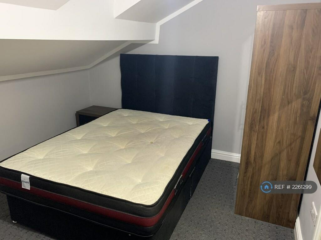 Additional image 4 of Claremont, Bradford, BD7