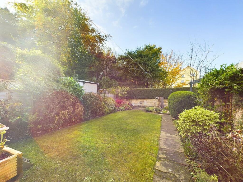 Additional image 18 of Healey Avenue, Bingley