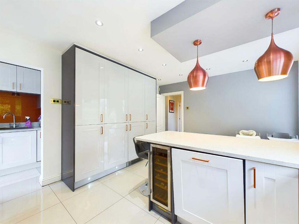 Additional image 16 of Kellymoor Walk, Idle