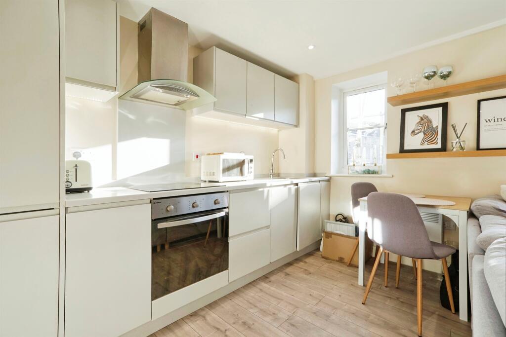 Additional image 10 of Harrogate Road, Bradford