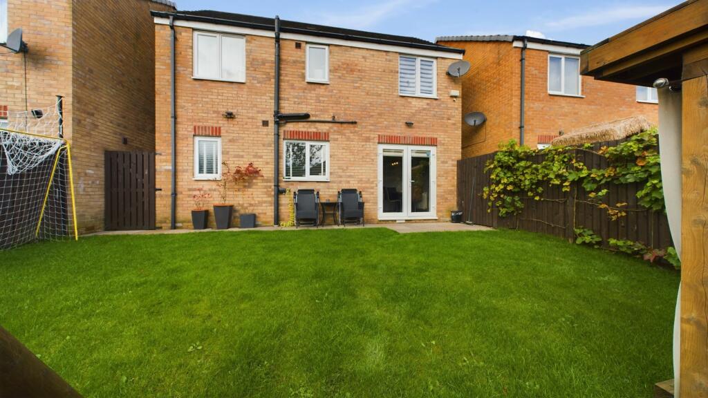 Additional image 19 of Pear Tree Close, Bradford, BD6