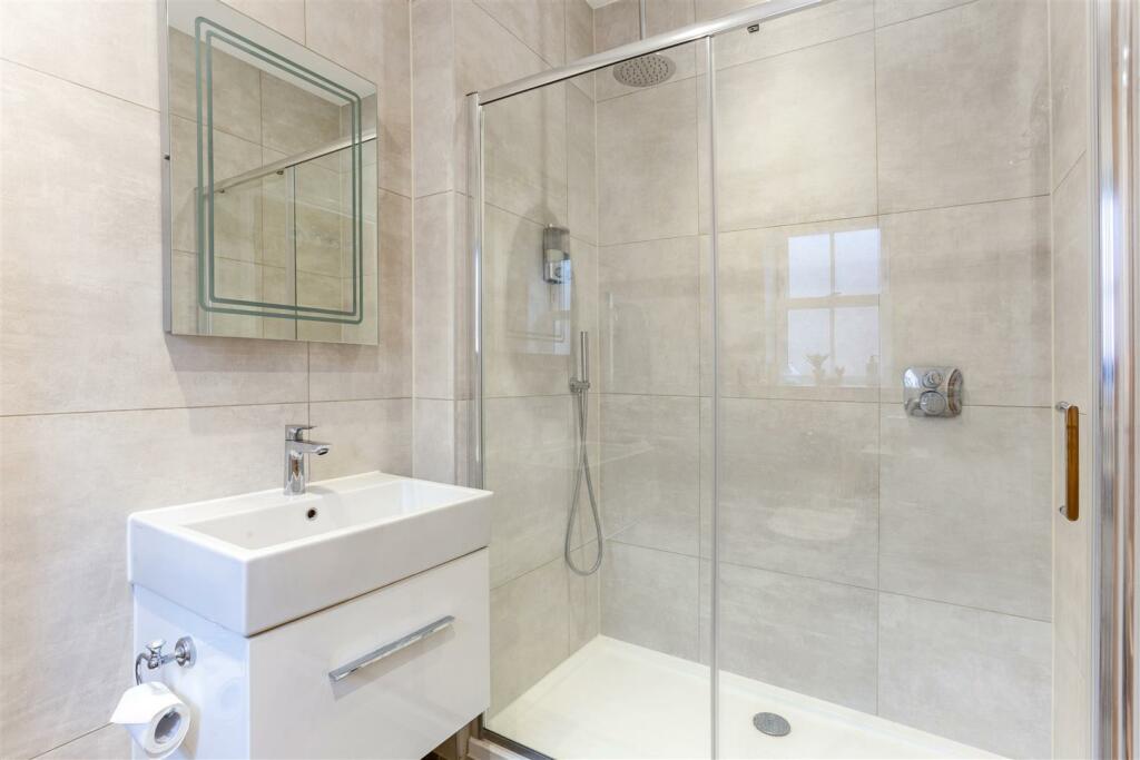 Additional image 19 of 4a Bingham Avenue, Poole