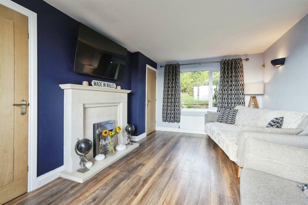 Additional image 3 of Raynham Crescent, Keighley, BD21 2TP