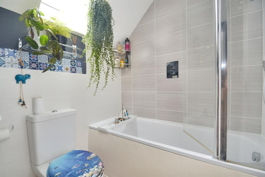 Additional image 13 of Darbys Corner