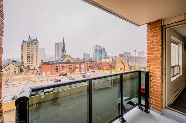 Additional image 19 of 64 Benton St Unit 303