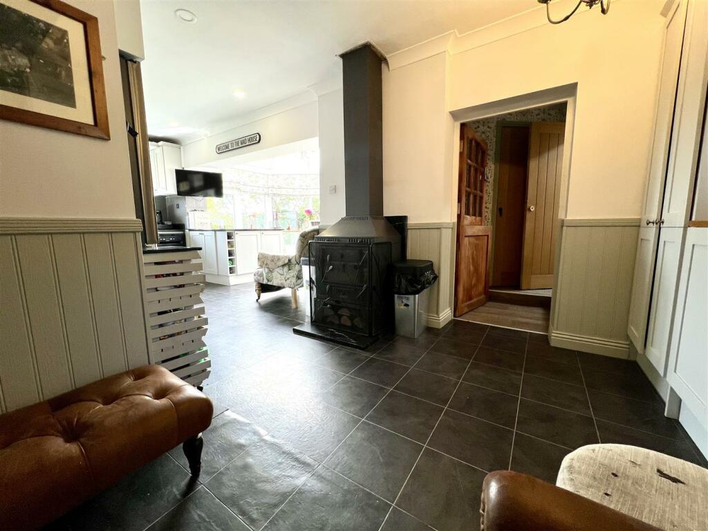 Additional image 7 of Lidget, Oakworth