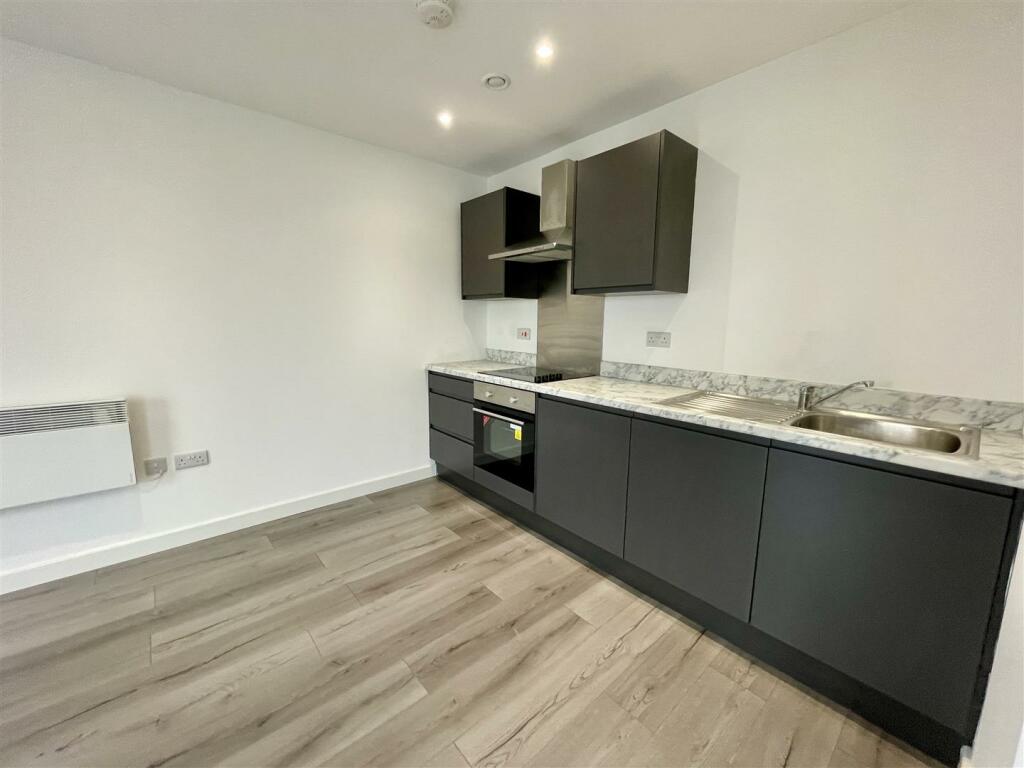 Additional image 4 of Bingley Road, Bradford