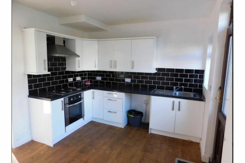 Additional image 8 of Carr Bottom Avenue, Bradford, BD5