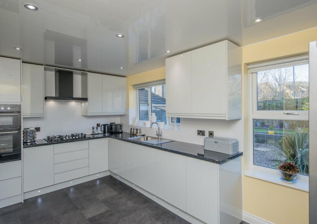 Additional image 8 of Winscar Avenue, Clayton Heights, Bradford, BD6