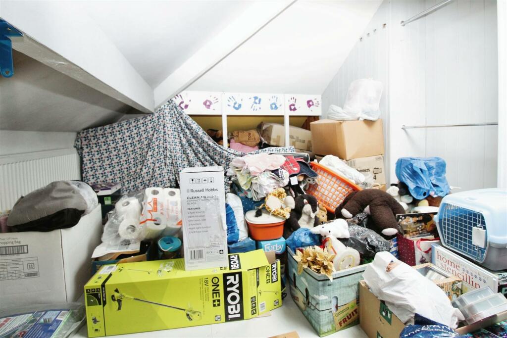 Additional image 15 of Draughton Grove, Bradford, BD5 9QH