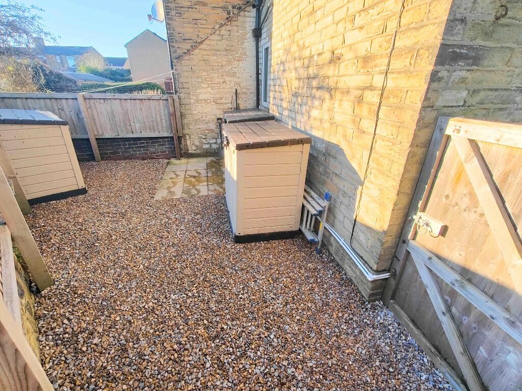 Additional image 13 of 1 East Croft, Wyke, BD12 9NL