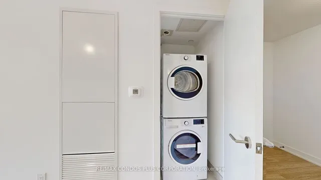 Additional image 19 of 47 Mutual St Unit 906