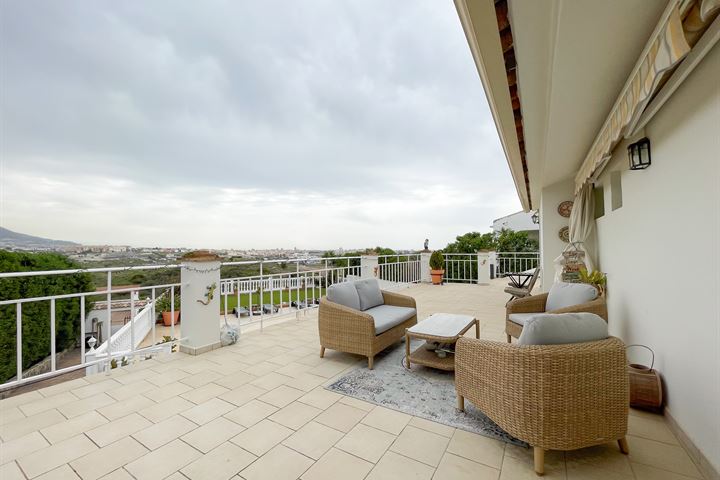 Primary image of Urb. Cerro del Águila 156