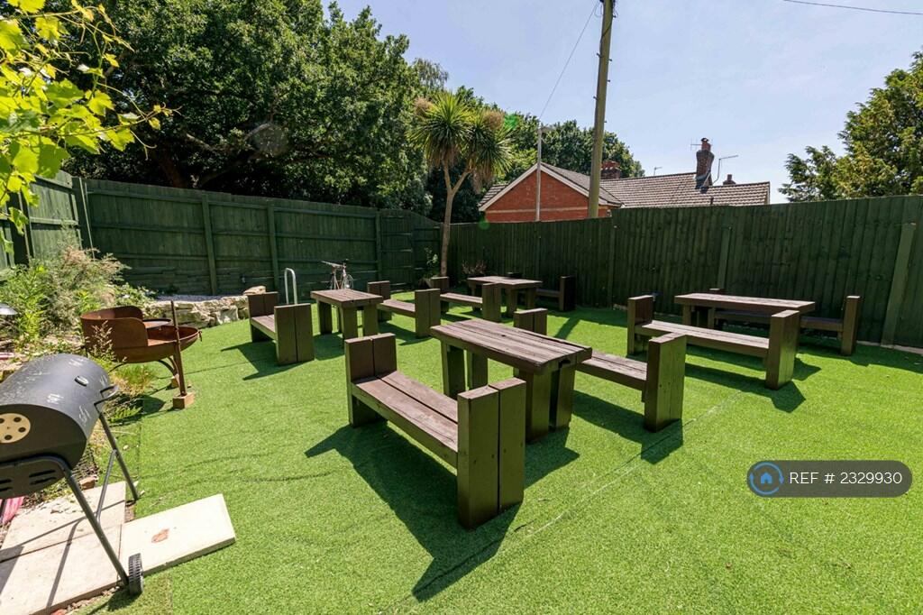 Additional image 11 of Approach Road, Poole, BH14