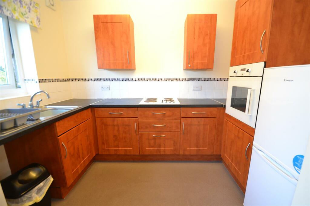 Additional image 2 of Rowanberries, Baldwin Lane, Clayton, Bradford