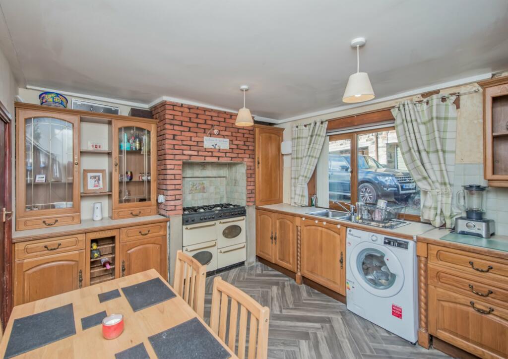 Additional image 4 of Town Street, Birkenshaw, Bradford, West Yorkshire, BD11