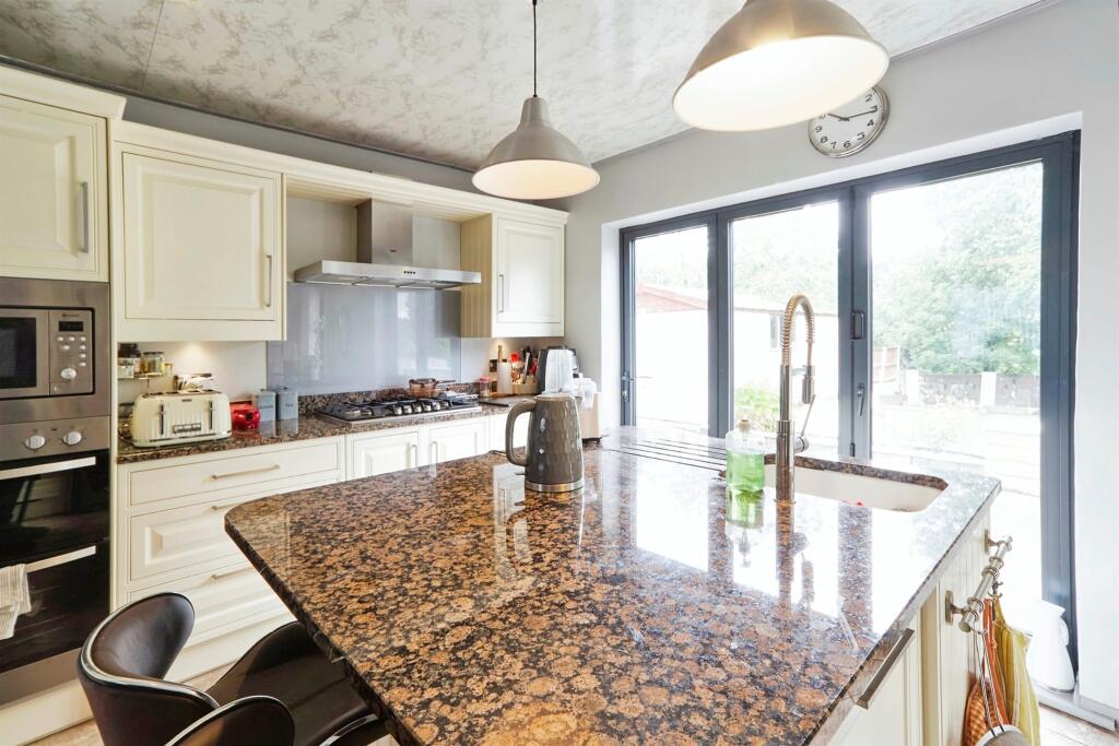 Additional image 8 of Manscombe Road, Allerton, Bradford