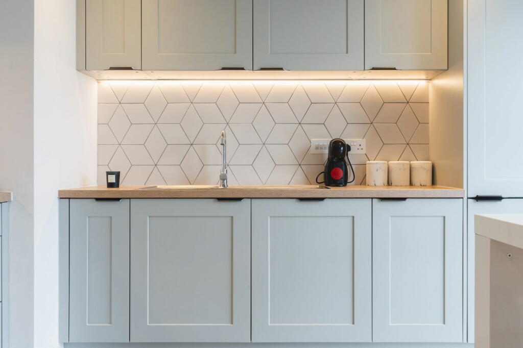 Additional image 5 of Park Road, Poole, BH15 2FY