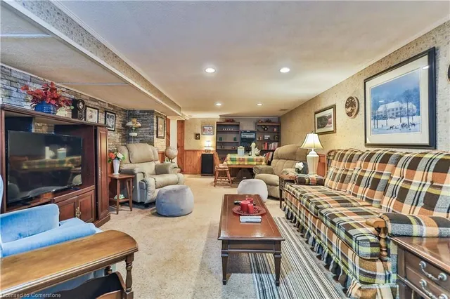 Additional image 26 of 35 Academy St