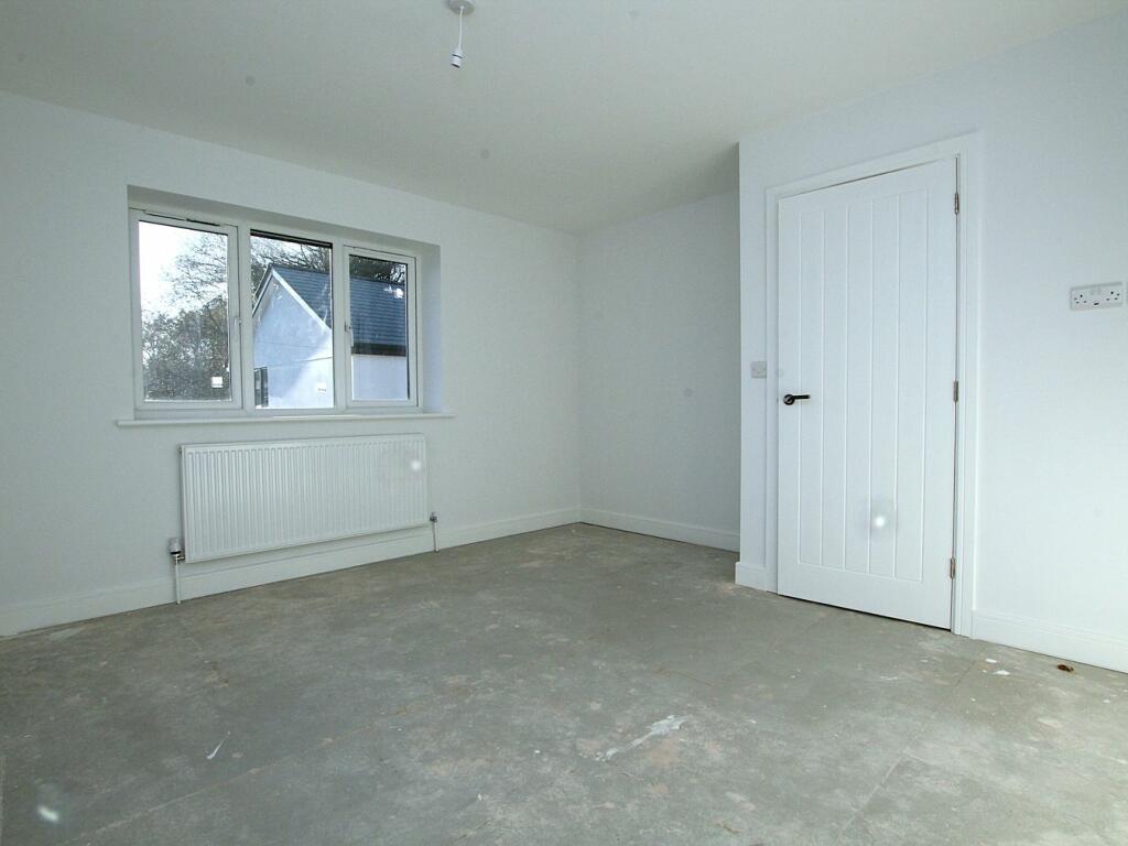 Additional image 5 of The Burrows, Oakdale , Poole, BH15