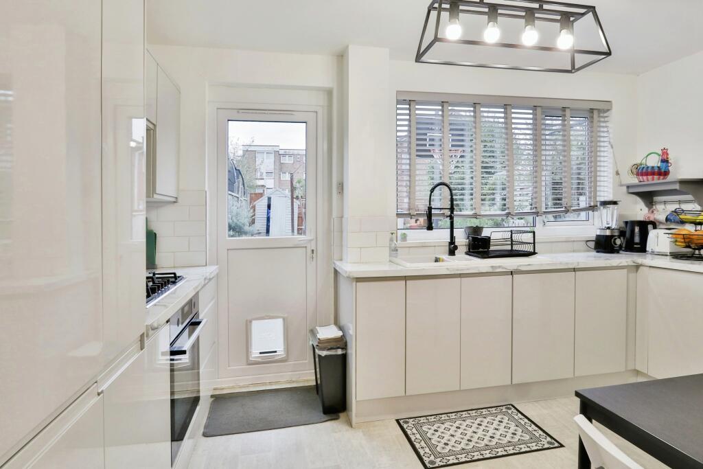 Additional image 7 of Egmont Road, Poole, BH16