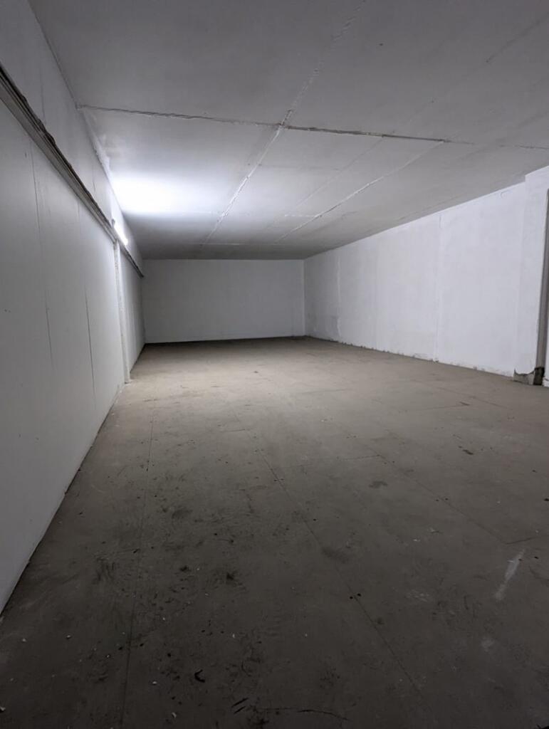 Additional image 5 of Vacant Shop Unit For Sale