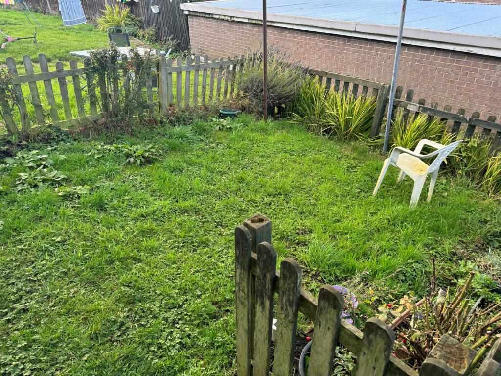 Additional image 7 of Glenlee Road, Lidget Green, Bradford, West Yorkshire, BD7 2QA
