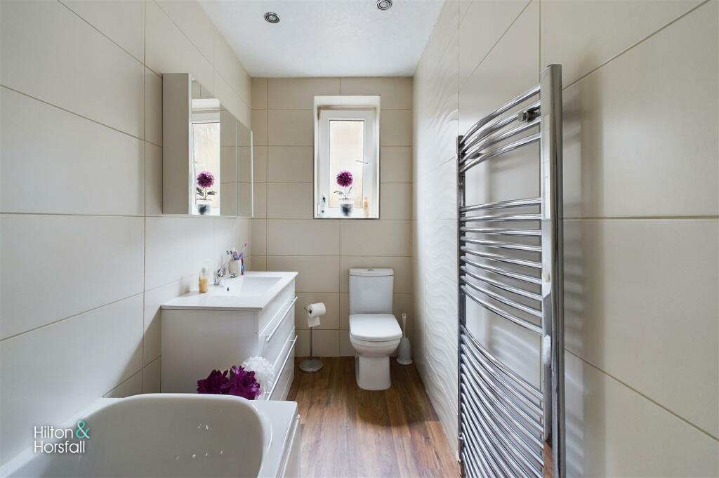 Additional image 18 of Barn Field Close, Colne