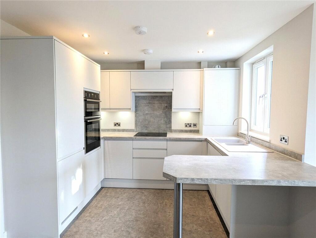 Additional image 10 of Delhi Close, Poole, BH14