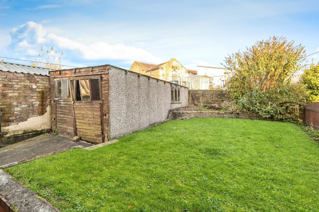 Additional image 12 of Thorncroft Road, Bradford