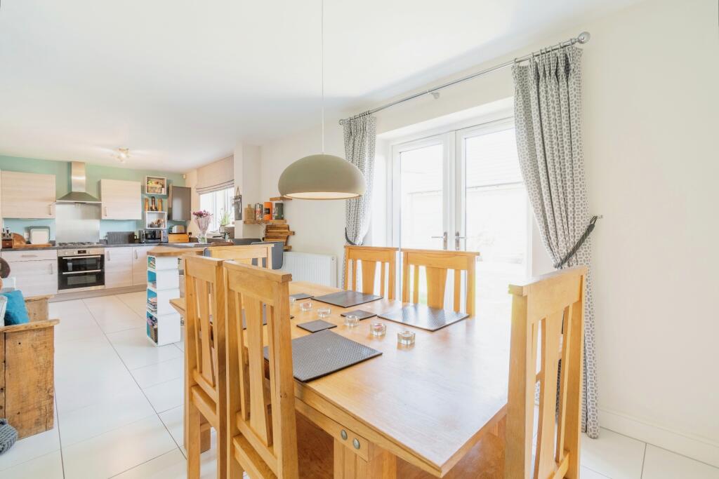 Additional image 3 of Brompton Drive, Bradford, BD10