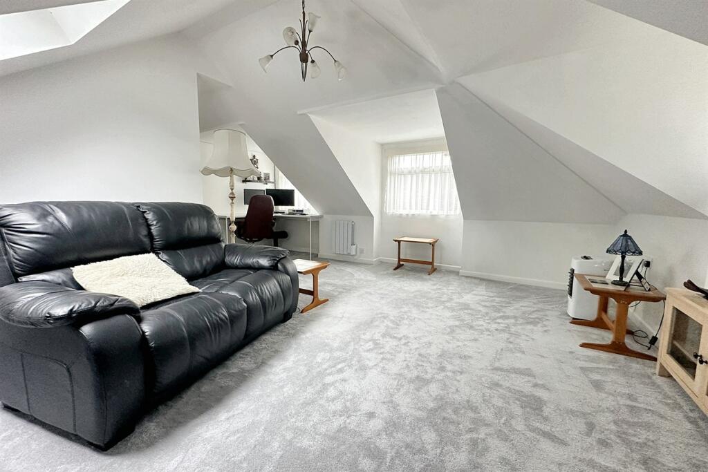 Additional image 26 of Muscliffe