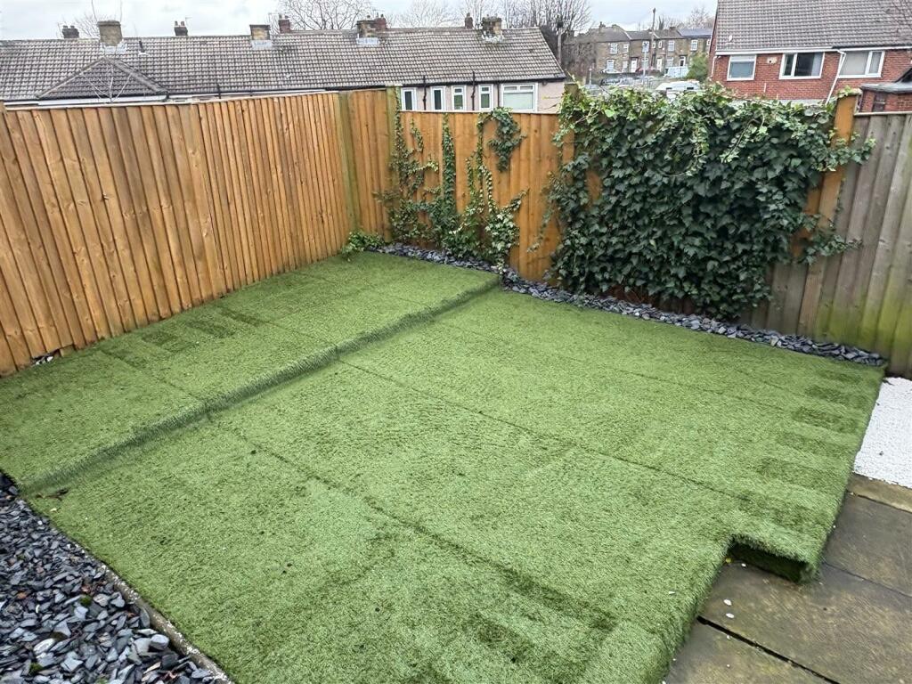 Additional image 4 of Crystal Terrace, Cutler Heights, Bradford